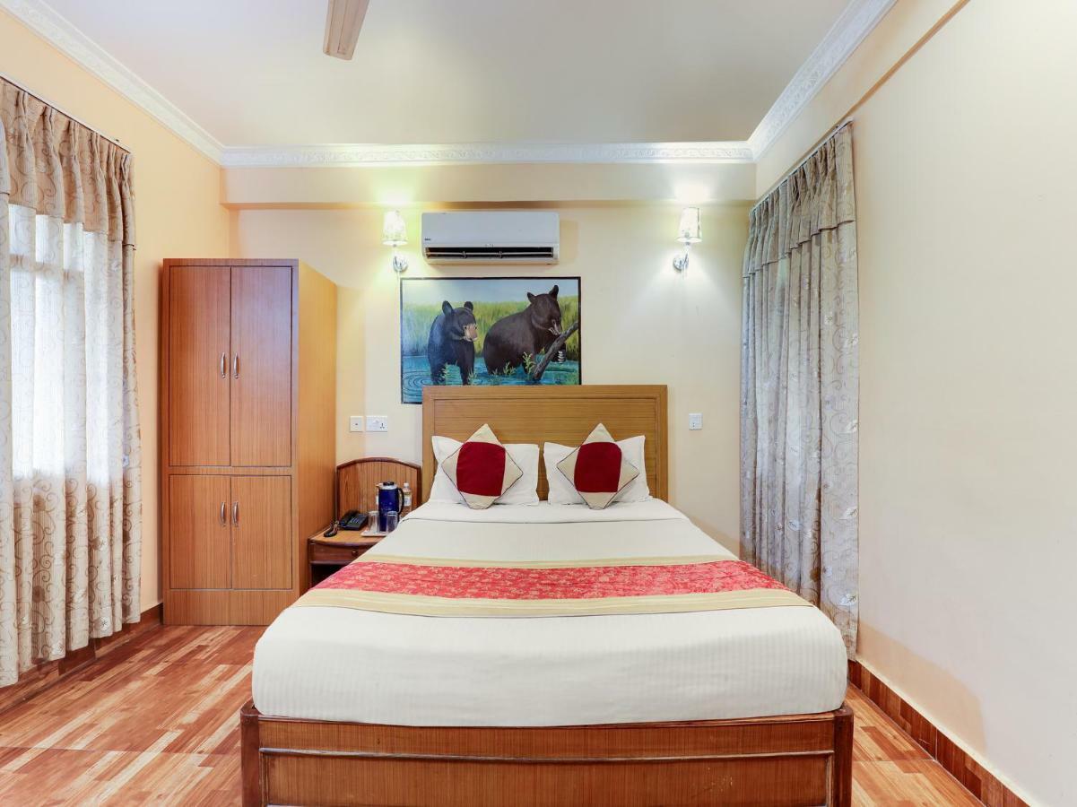 Hotel Wildlife Camp Sauraha Exterior foto