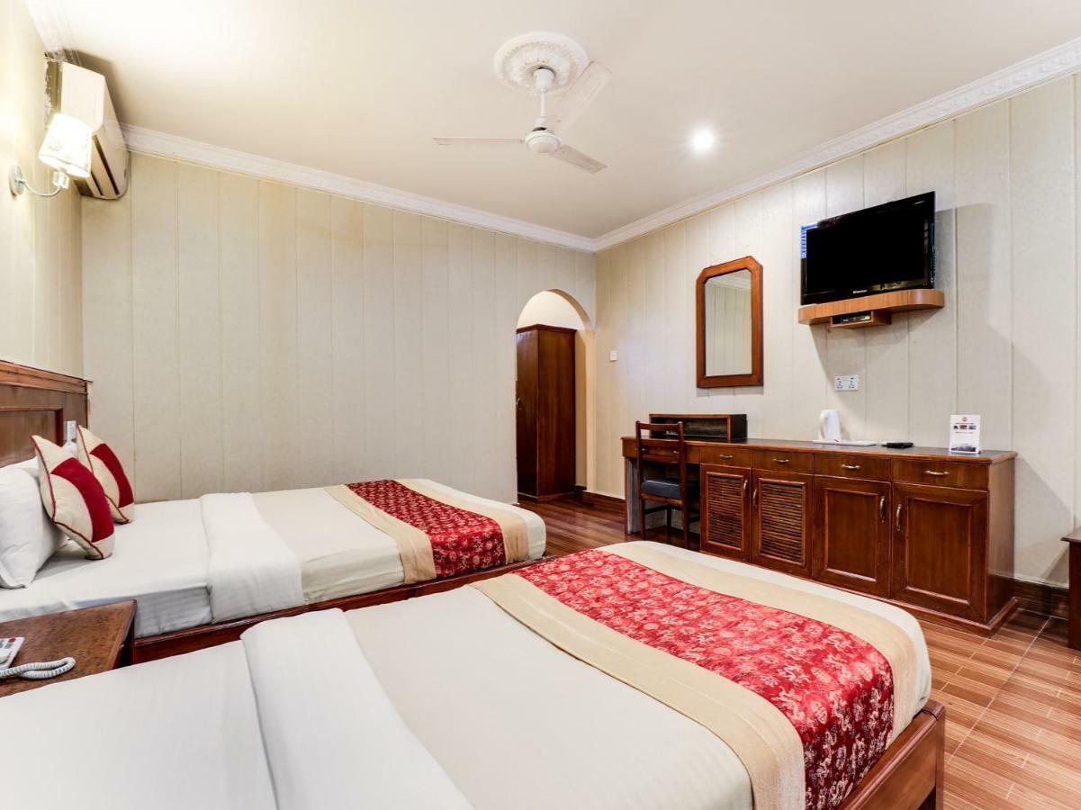 Hotel Wildlife Camp Sauraha Exterior foto