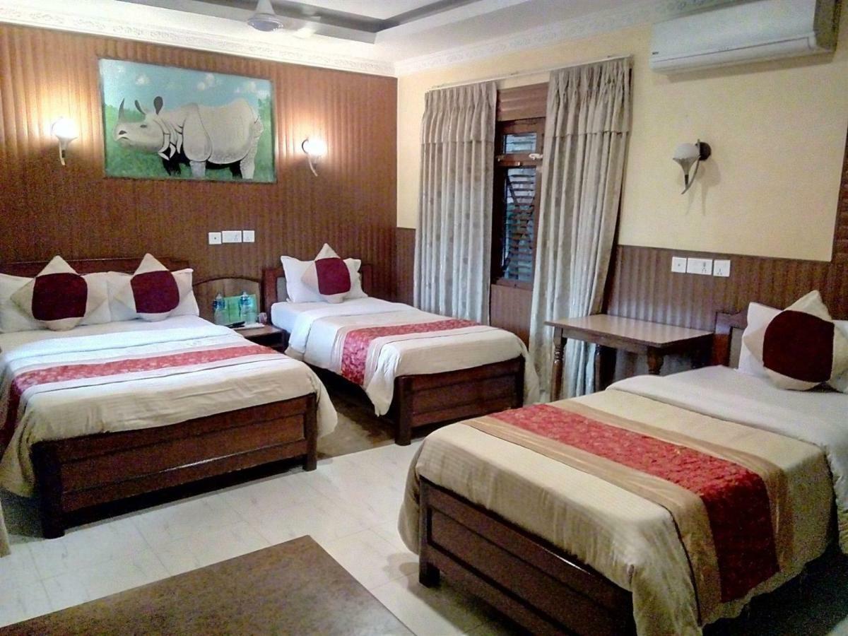 Hotel Wildlife Camp Sauraha Exterior foto